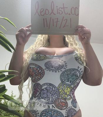 Fanny roleplay Queen, 25 Caucasian/White female escort, Mississauga