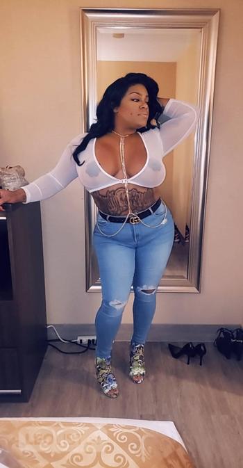 16134175660, 27 Mixed female escort, Mississauga